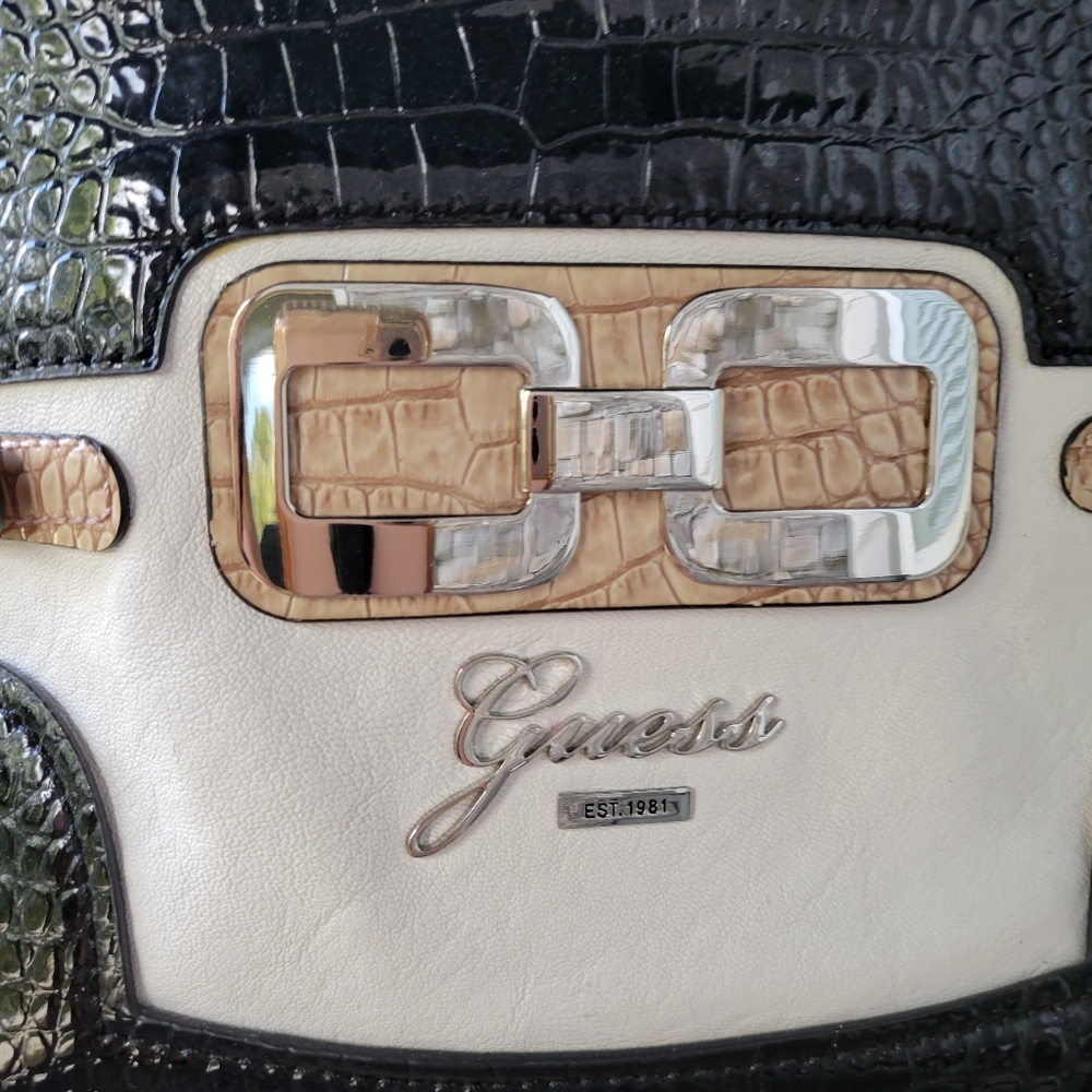 GUESS handbag - Picture 11 of 11